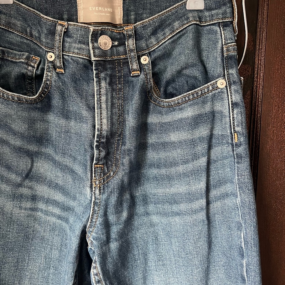 Everlane Women’s Straight Blue Jeans